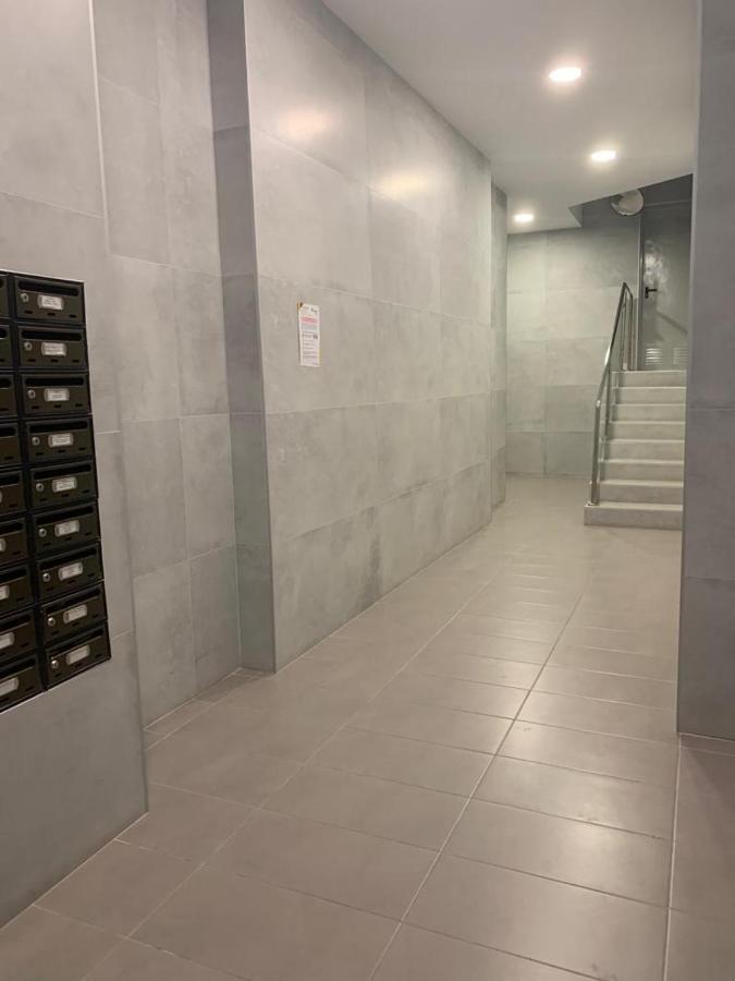 Habitacion Individual Apartment บาเลนเซีย ภายนอก รูปภาพ